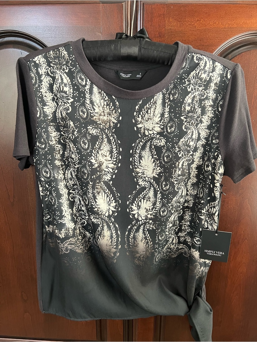 Simply Vera Vera Wang Black Short-Sleeve Top with Cream Paisley Print